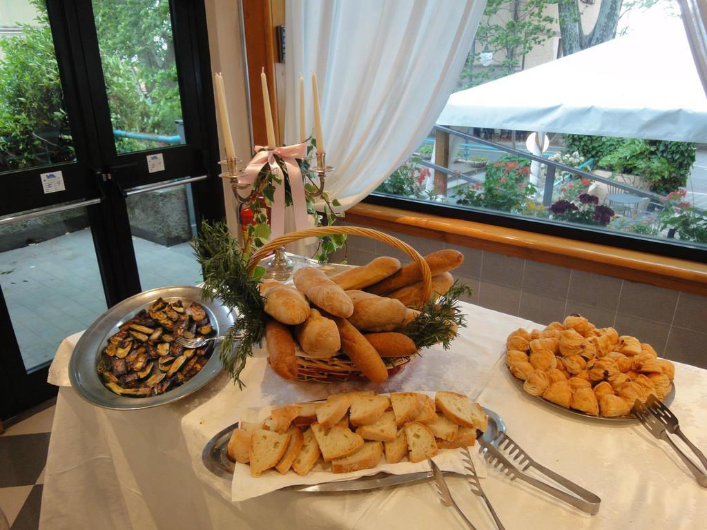 Hotel Platani