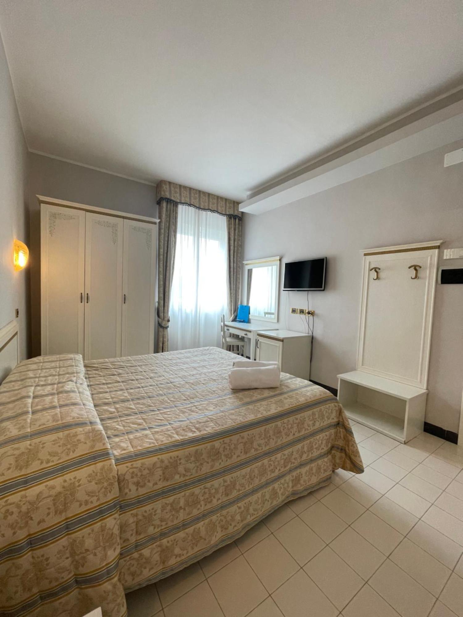 Hotel Platani
